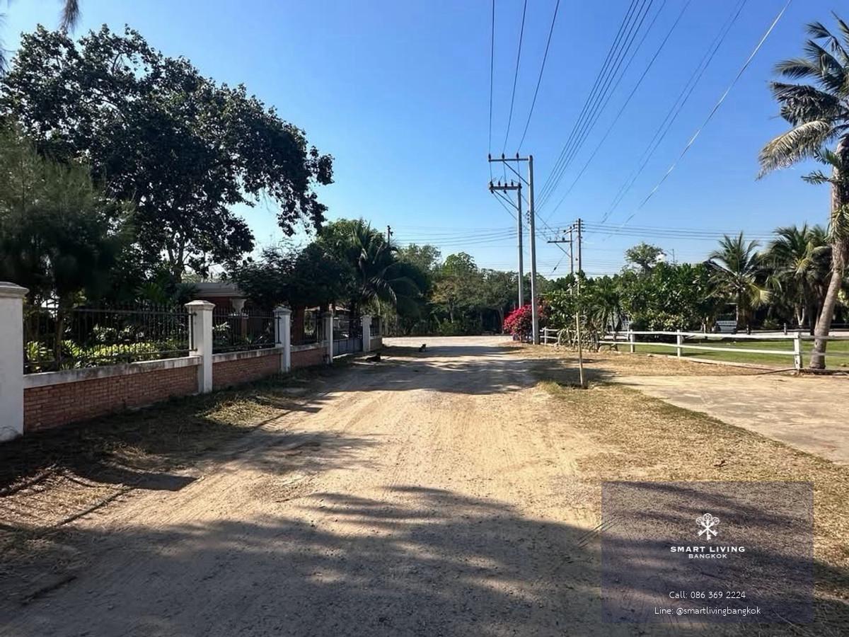 ขายที่ดินริมทะเล โซนแหลมผักเบี้ย เพชรบุรี 209 ตารางวา ห่างทะเล 50 เมตร เหมาะสร้างบ้านพักตากอากาศและลงทุน