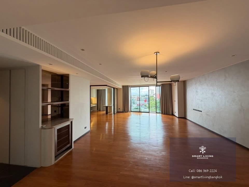 ขายคอนโด 3 ห้องนอน เลี้ยงสัตว์ได้ คอนโดโลว์ไรส์ในทองหล่อ La Citta Delre Thonglor 16