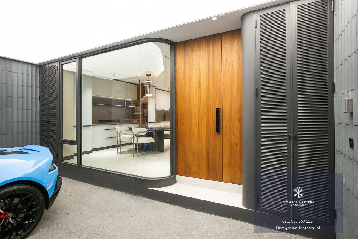 🔥For Sale Luxury house in heart of Thonglor! Renovated like brand new 4 bedroom fully furnished with private lift ready for move in Tel 0863692224