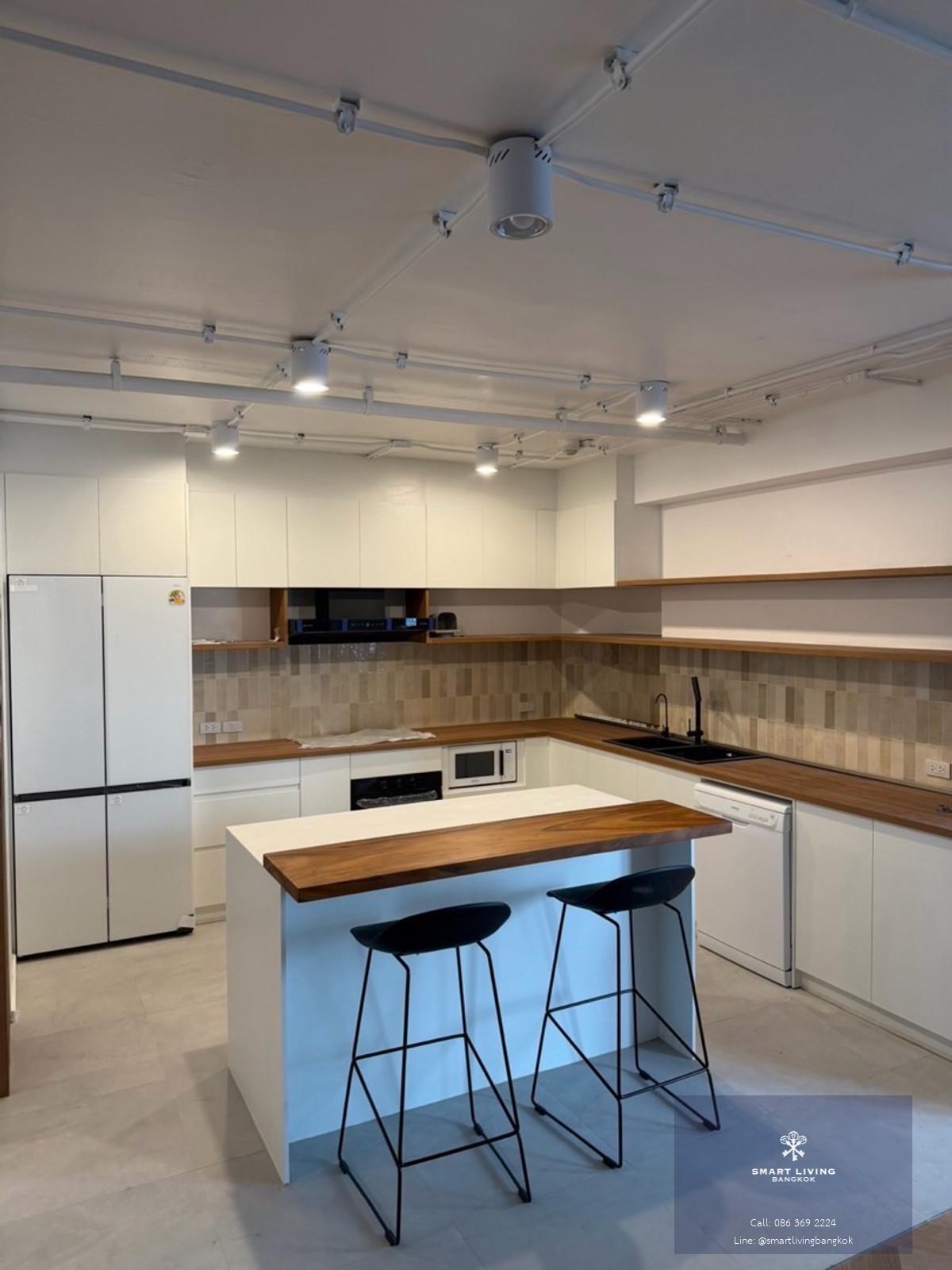 คอนโด 3 ห้องนอน ให้เช่า Richmond Palace ใกล้ BTS พร้อมพงษ์ ขนาด 146 ตร.ม