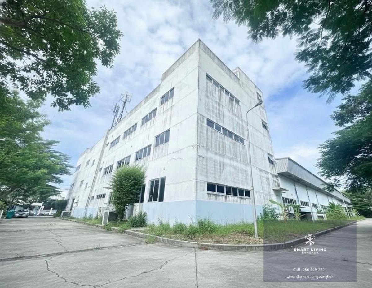 ขายโรงงาน ลาดกระบัง ผังเมืองสีม่วง พร้อมใบอนุญาตโรงงาน มีโกดังและออฟฟิศ พื้นที่ใช้สอย 6,700 ตร.ม ใกล้สนามบินสุวรรณภูมิ เหมาะลงทุนและดำเนินกิจการทันที