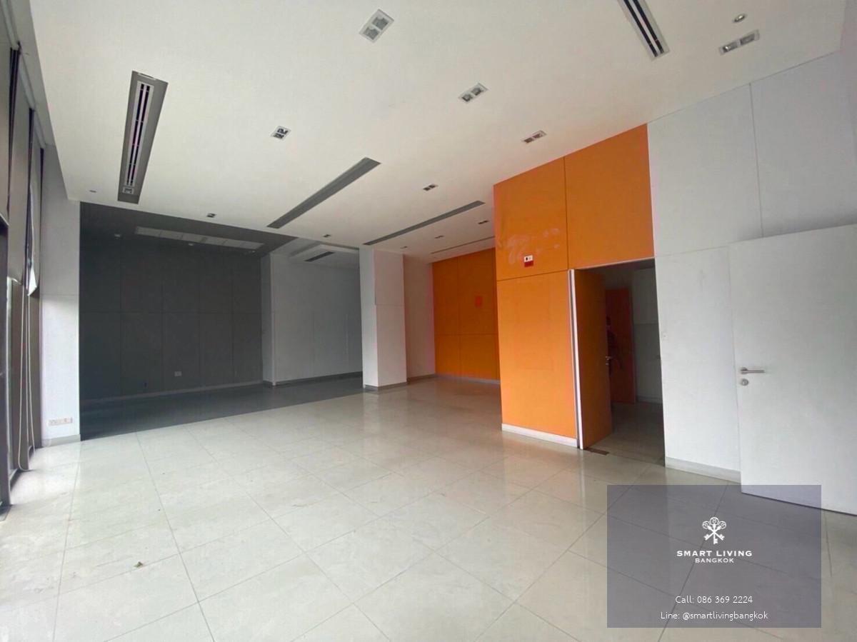 พื้นที่สำนักงานให้เช่า ชั้น 1 ใกล้ MRT หัวลำโพง ขนาดใหญ่ 183 ตร.ม ทำเลเด่นย่านเยาวราช ใกล้แหล่งธุรกิจและการค้าสำคัญของกรุงเทพ