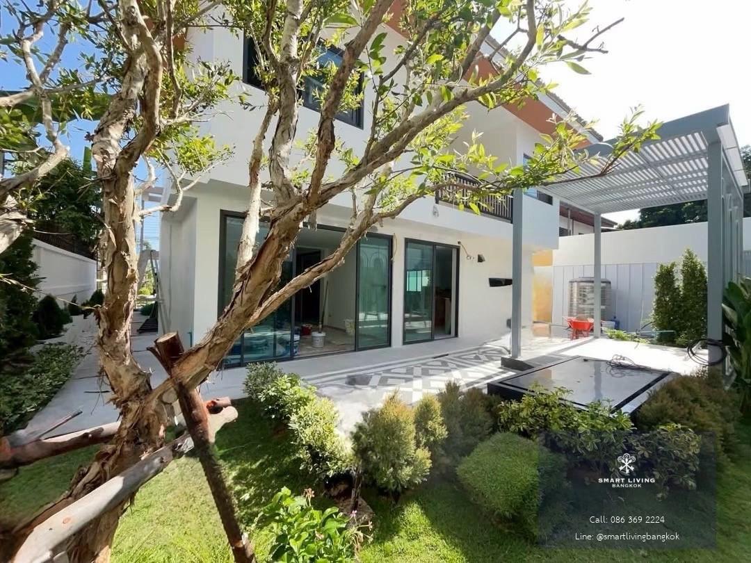 บ้านเดี่ยวโชคชัย 4 รีโนเวทใหม่ พื้นที่ดิน 100 ตารางวา พื้นที่ใช้สอย 350 ตร.ม 4 ห้องนอน พร้อมสวนและลานกลางบ้าน
