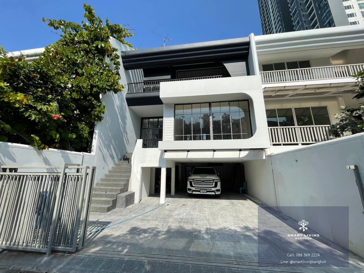 ให้เช่า  Townhouse  แถว สุขุมวิท 31   สามารถทำเป็นโฮมออฟฟิศได้ รีโนเวทใหม่พร้อมเข้าอยู่