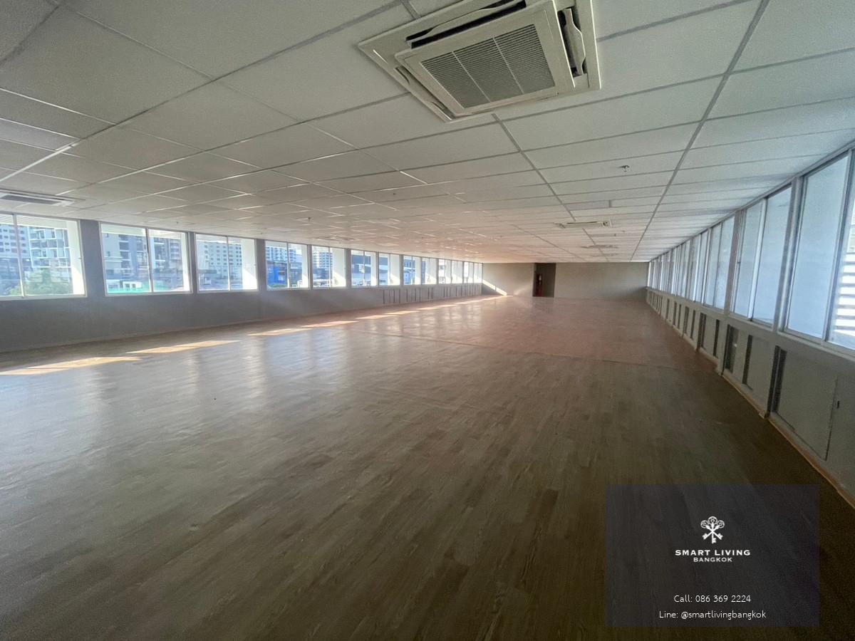 ให้เช่า ออฟฟิศรีโนเวทใหม่  แถวสุขุมวิท 370 ตร.ม. ใกล้BTS พร้อมพงษ์