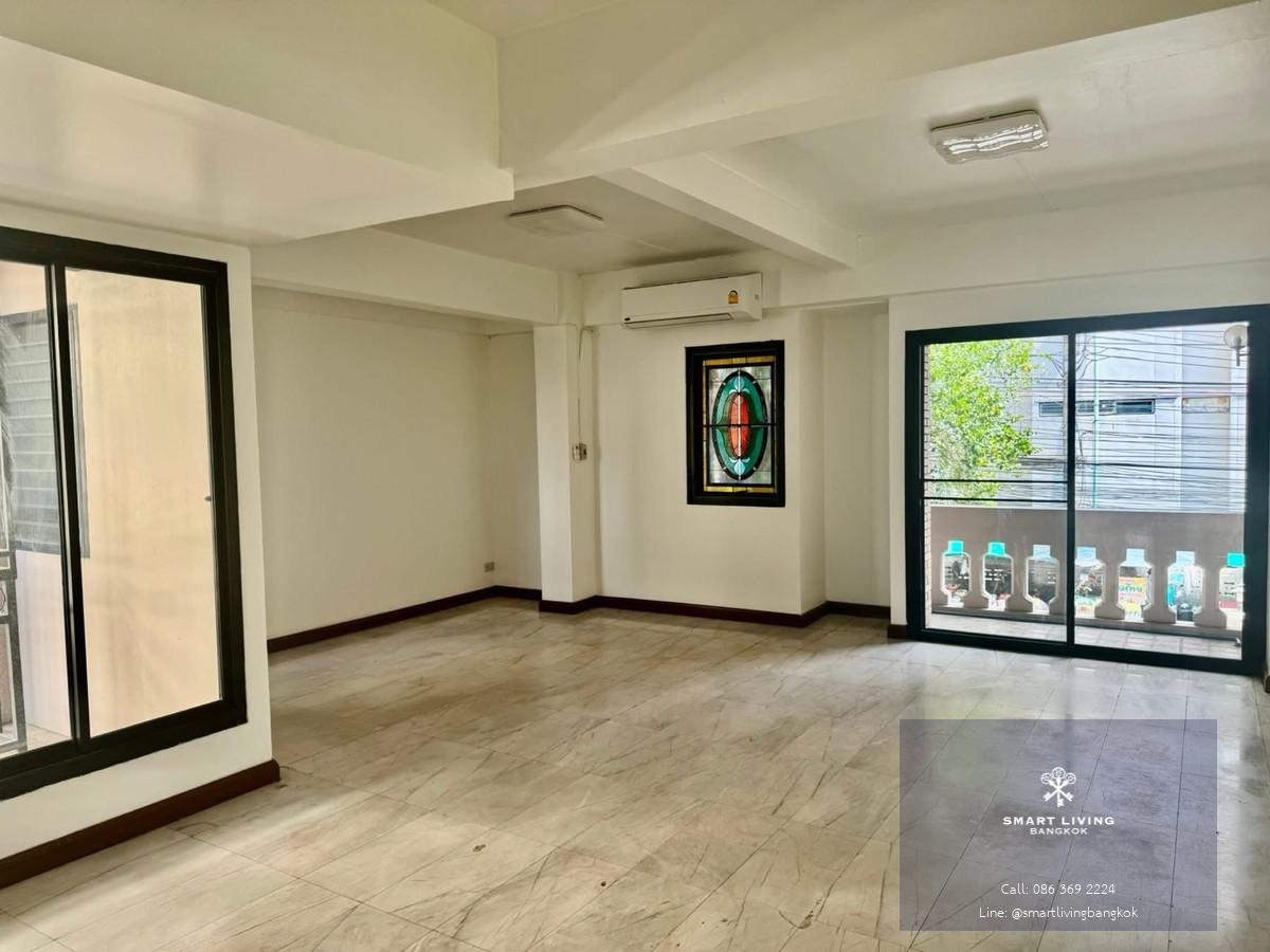 โฮมออฟฟิศให้เช่า สุขุมวิท 4 รีโนเวทใหม่ทั้งหลัง เหมาะทำสำนักงาน บริษัท และคลินิก