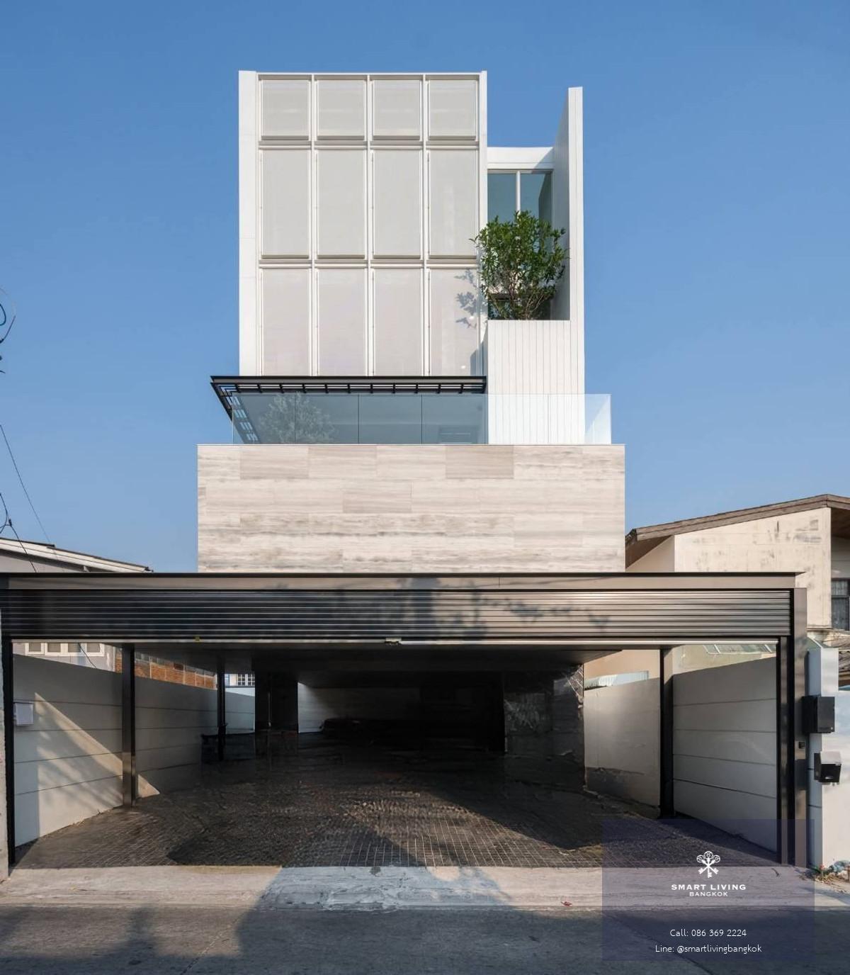 🔥ขายพร้อมอยู่โฮมออฟฟิศ 5 ชั้น สไตล์โมเดิร์นลักชูรี่หรูหรา พร้อมลิฟต์ และสระว่ายน้ำส่วนตัว ย่านอินทามระ | 450+ ตร.ม. | BTS อารีย์-สะพานควาย | ที่จอดรถในร่ม 6 คัน |