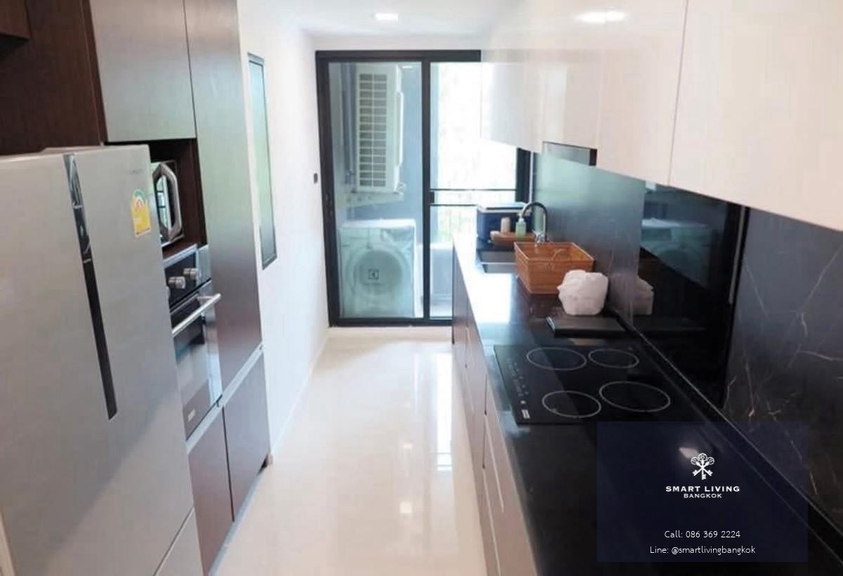 ให้เช่า คอนโด 2ห้องนอน ได้รับการออกแบบอย่างพิถีพิถันพร้อมห้องใหม่ทั้งหมด ตกแต่งพร้อมเฟอร์นิเจอร์ครบครัน ห่างจาก BTS ทองหล่อเพียง 200 เมตร