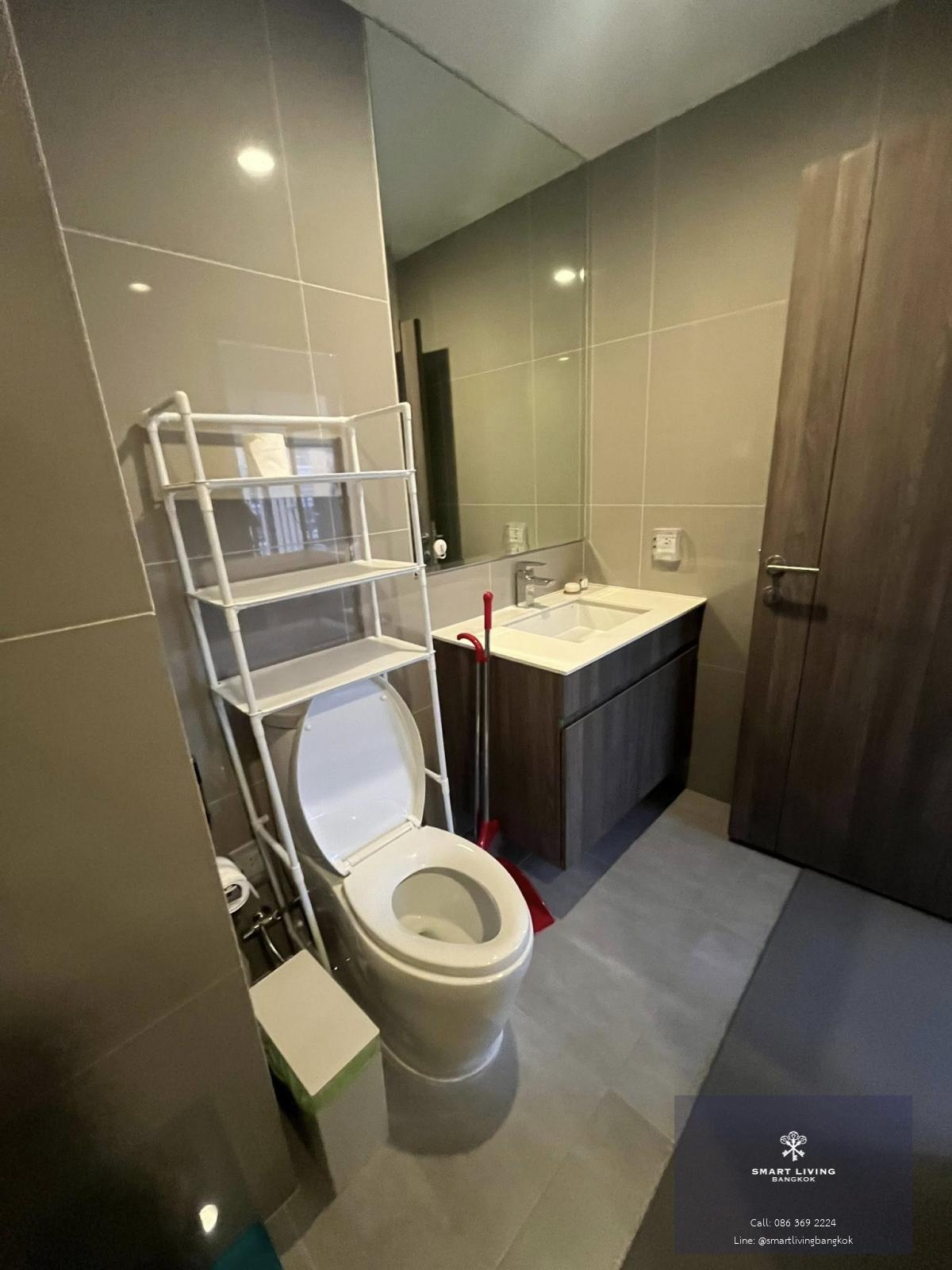 ขายด่วน! คอนโด IDEO Mobi Asoke (ไอดีโอ โมบิ อโศก) ห้อง Duplex 1 ห้องนอน ชั้นสูง จอดรถ 2 คัน ติด MRT เพชรบุรี และ มศว