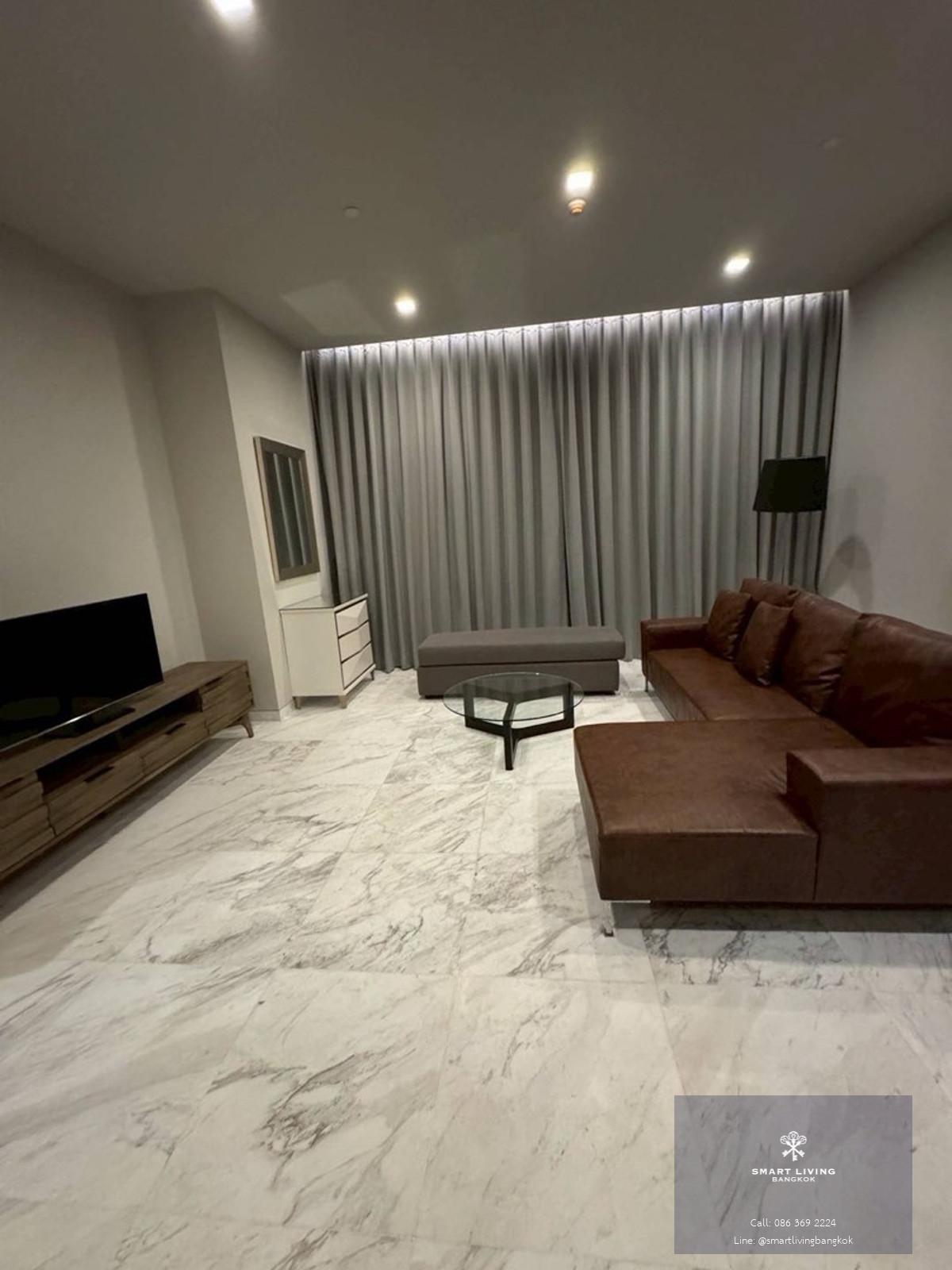 คอนโดให้เช่า Monument Thonglor 3 ห้องนอน เลี้ยงสัตว์ได้ พื้นที่ขนาดใหญ่ ย่านทองหล่อ