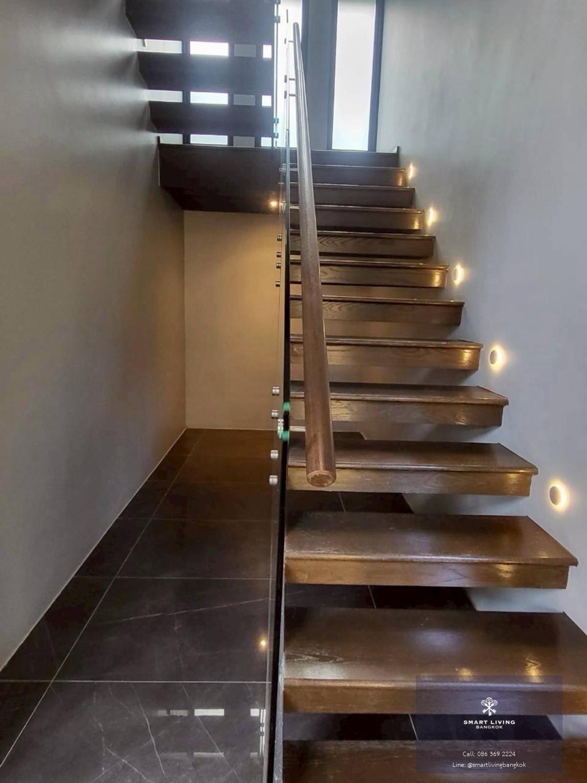 บ้านหรูอัลตร้าศรีนครินทร์พร้อมสระว่ายน้ำส่วนตัวและลิฟต์ ใกล้พาราไดซ์พาร์คและโรงเรียนนานาชาติเบิร์กลีย์