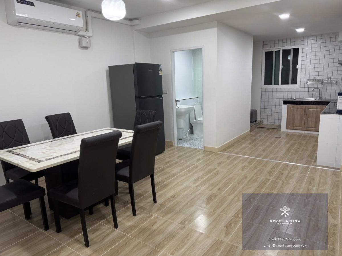 ให้เช่า ทาวน์เฮ้าส์ 3 ชั้น โครงการ House Phum Urai (บ้านพุ่มอุไร) รัชดา-สุทธิสาร 5 ห้องนอน เฟอร์ฯ ครบ ใกล้ MRT