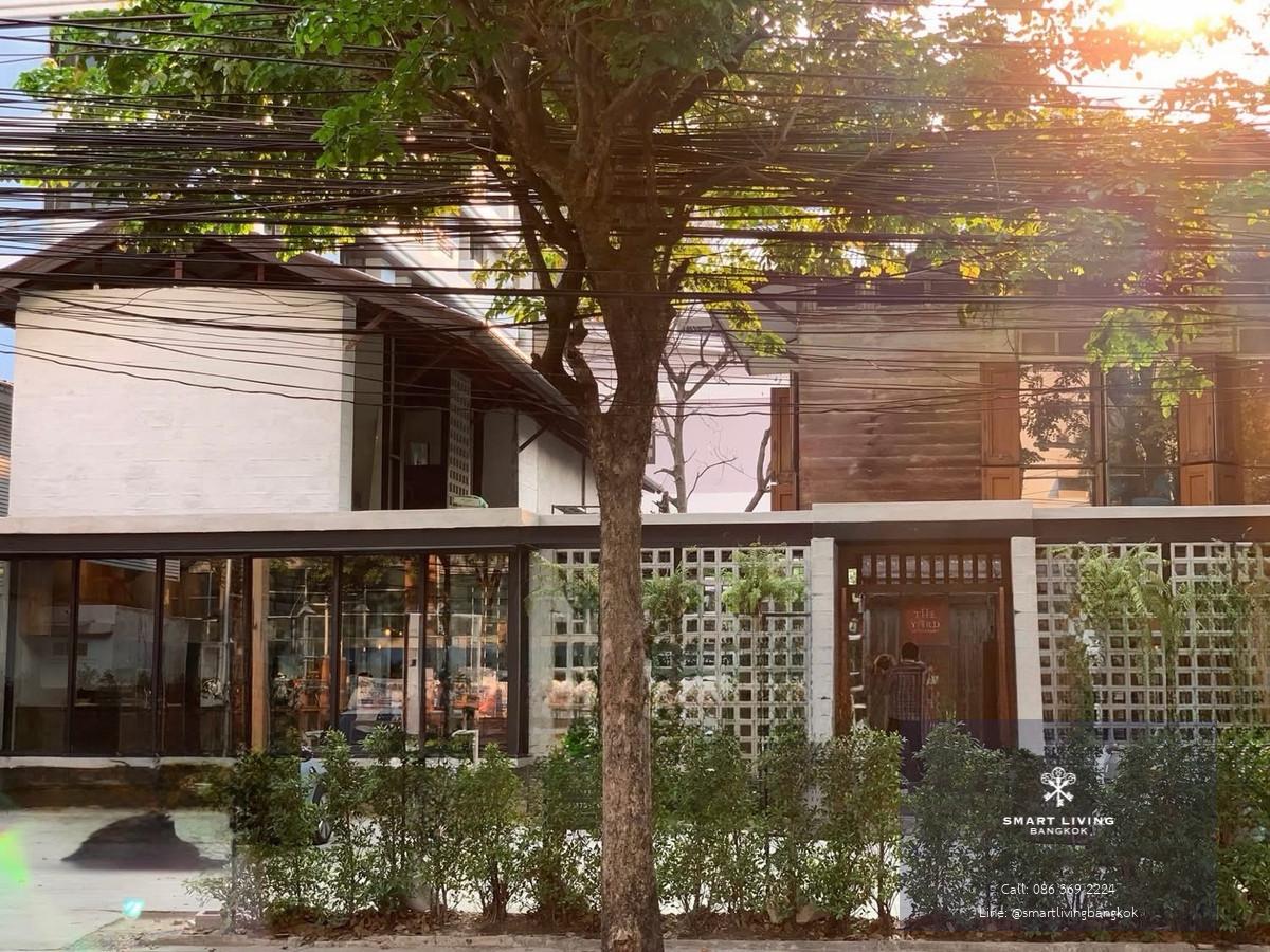 ให้เช่าบ้านไม้สักโบราณ พร้อมอาคารใหม่ ใกล้ BTS เซนต์หลุยส์ 3 นาที ทำเลสาทร ซอย 11 เหมาะทำคาเฟ่ ร้านอาหาร และธุรกิจสร้างเอกลักษณ์
