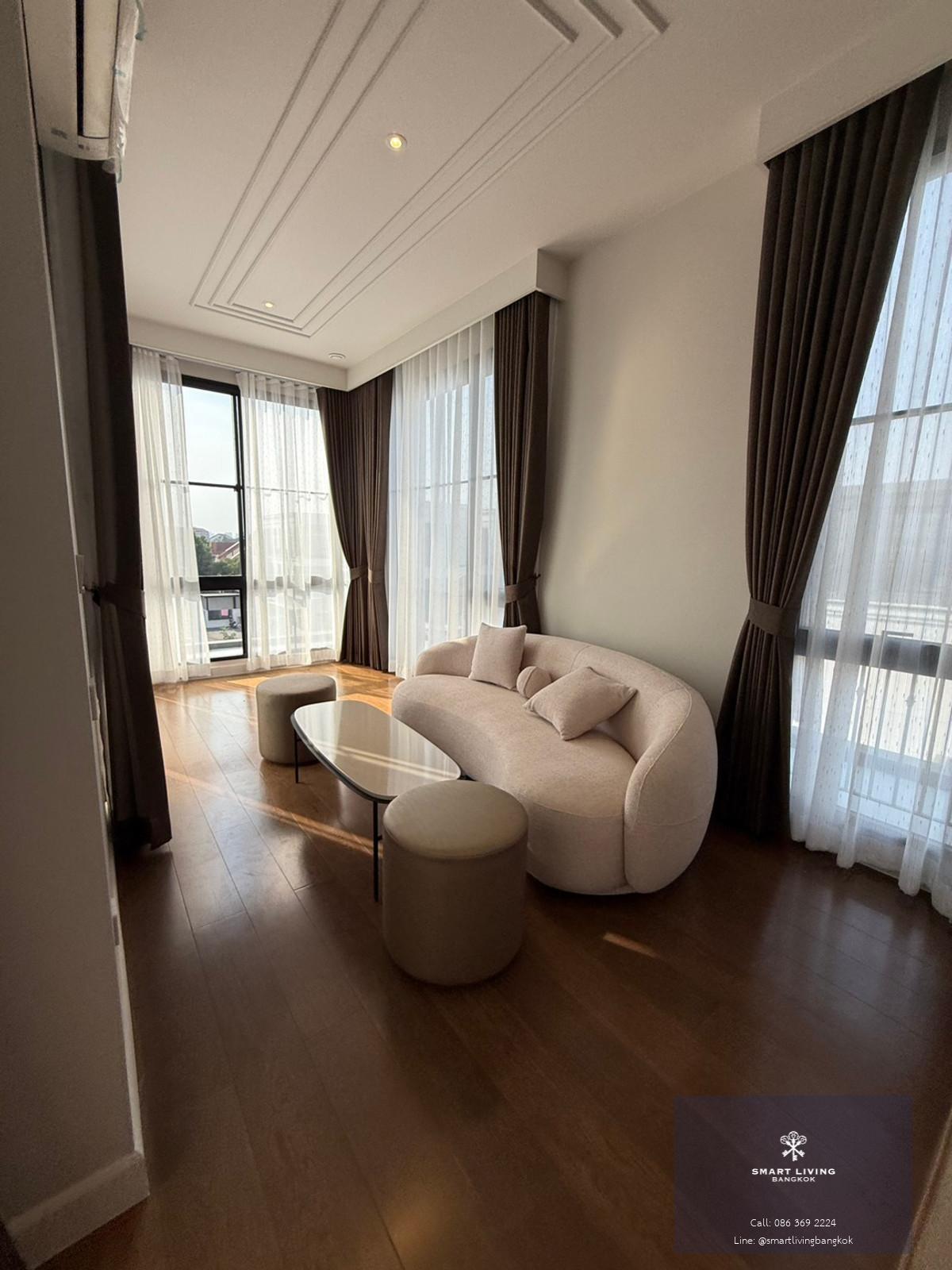 ให้เช่า/ขาย บ้าน House Malton Gates Krungthep Kreetha 5 ห้องนอน + 2 ห้องห้องแม่บ้าน ใกล้MRT หัวหมาก