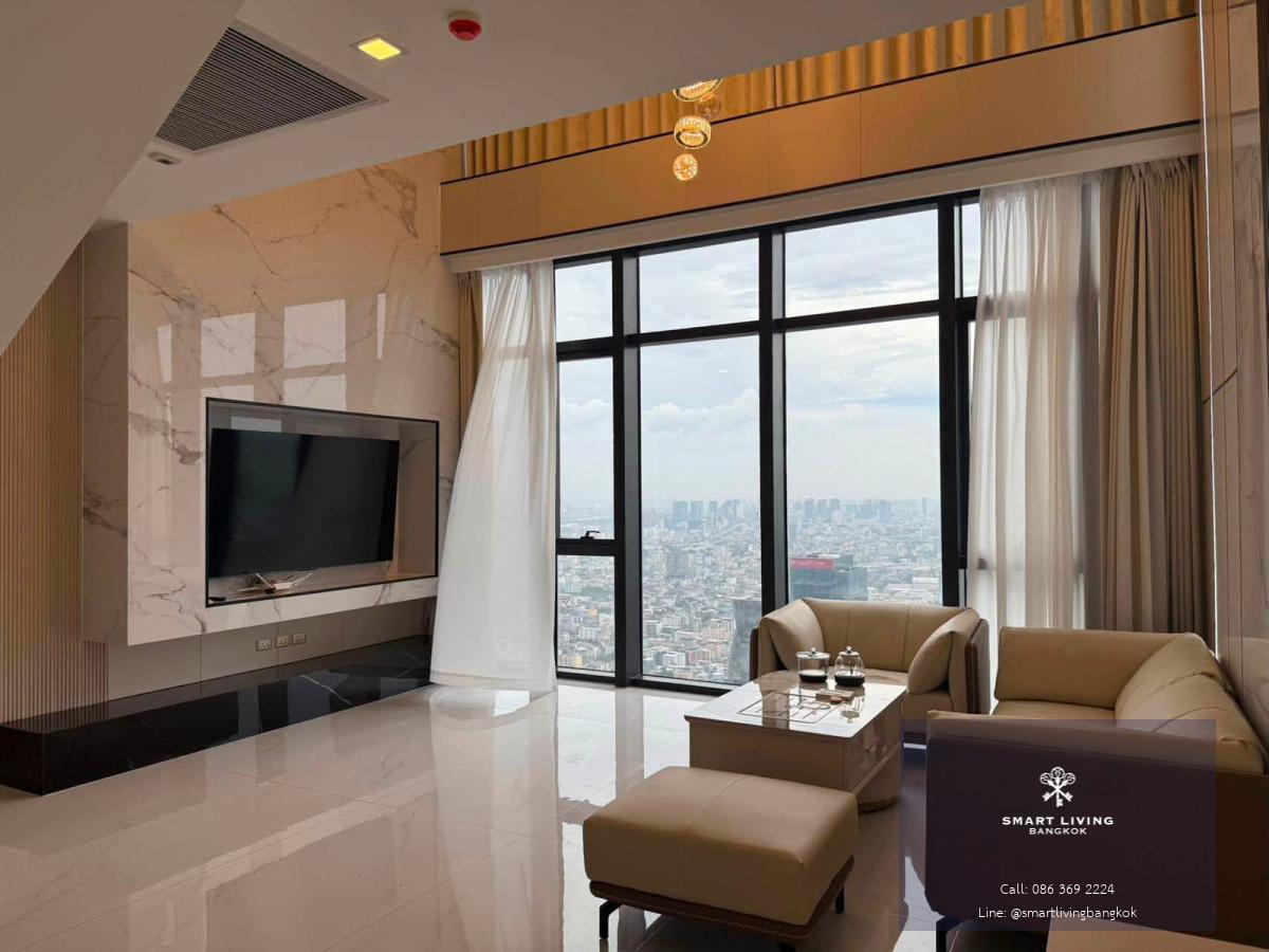 ให้เช่าเพนต์เฮาส์หรู 2 ชั้น (Duplex)  วิวระดับท็อป! 4 ห้องนอน 200 ตร.ม. ทำเลอโศก-พระราม 9 เดินเพียง 300 ม. ถึง MRT