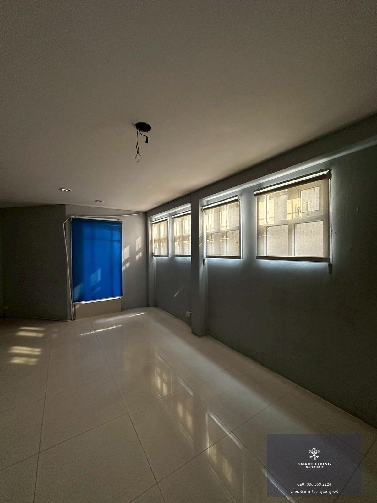 Office Ladprao for Sale and Rent Next to MRT Lat Phrao Prime Location Commercial Property Ladprao