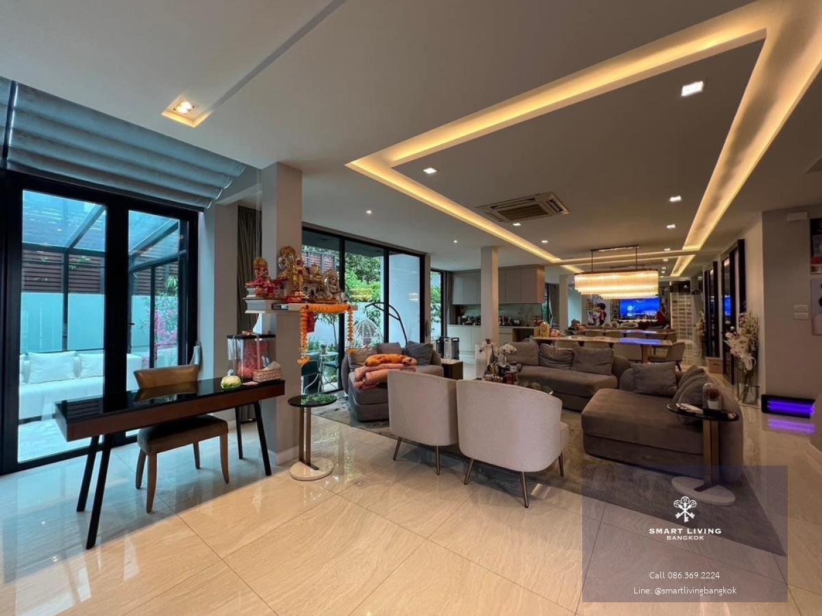 📢👇The AVA Residence located at Sukhumvit 77, convenient access to multiple routes, surrounded by numerous famous restaurants and cafes.
