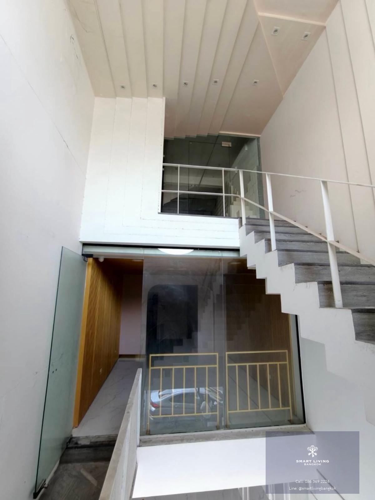 ให้เช่าอาคารพาณิชย์ ทองหล่อ พื้นที่ใช้สอย 250 ตร.ม ทำเลศักยภาพ ใกล้ BTS ทองหล่อ เหมาะทำธุรกิจหรือสำนักงาน