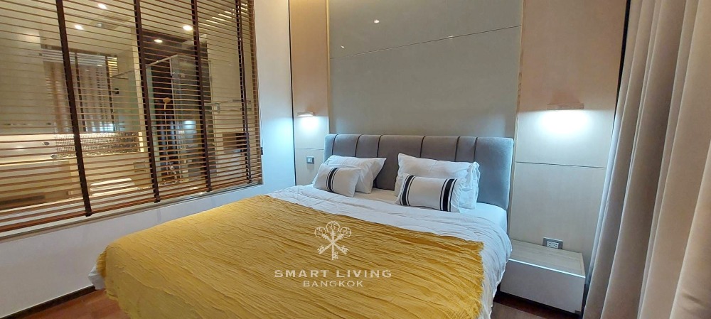 The Address Skv 28, ONLY 55,000 Baht, 5 mins walk to Thonglor or Promphong station. Near Emporium and Emquartier