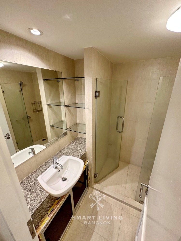 The Clover Thonglor cheapest 1 bed, ONLY 17,000 Baht, close to The Commons Thonglor and J-avenue.