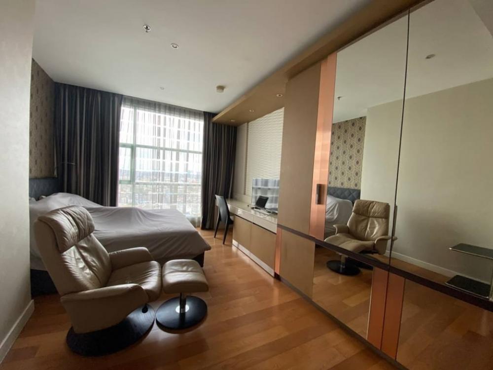 ขายด่วน CHATRIUM RESIDENCE RIVERSIDE ริมแม่น้ำ ใกล้โรงเรียน SHREWSBURY INTERNATIONAL SCHOOL 2 ห้องนอน ขนาด 122 ตร.ม ราคาเพียง 20.62 MB