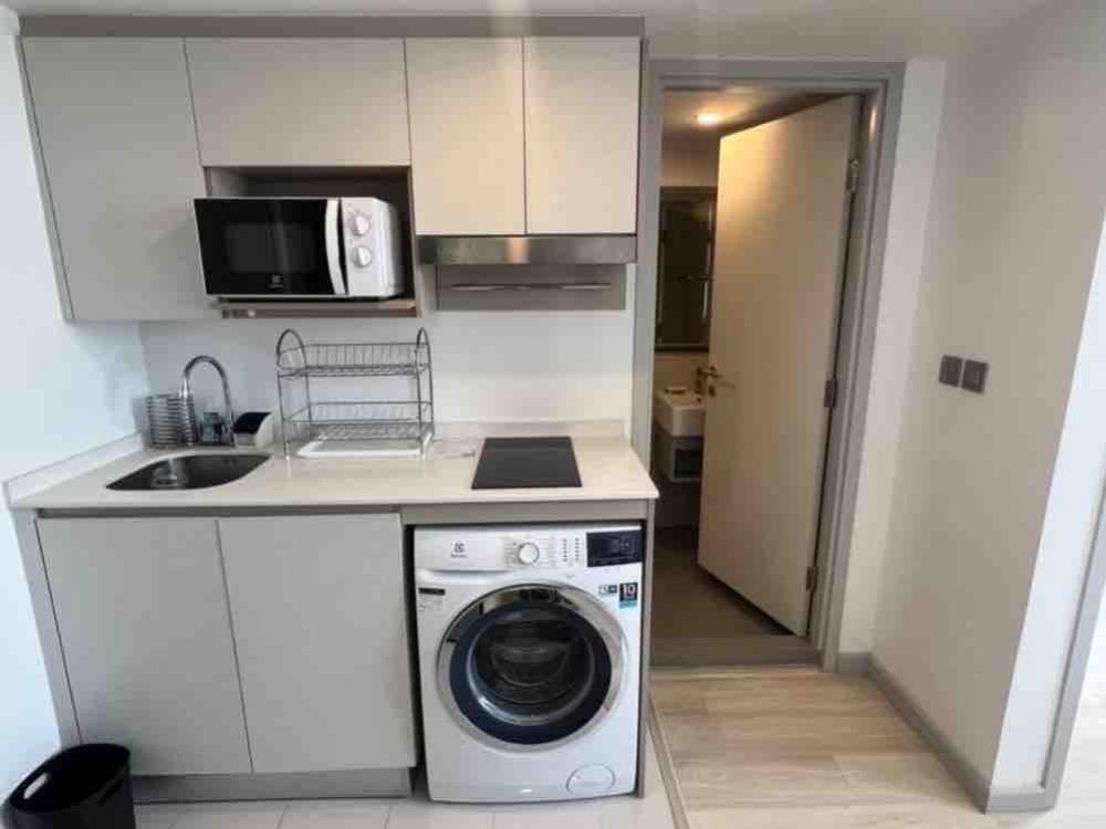 ขายด่วน KNIGHTBRIDGE PRIME SATHORN ห้อง Duplex 1 ห้องนอน ขนาด 45 ตร.ม ราคาเพียง 7.313mb