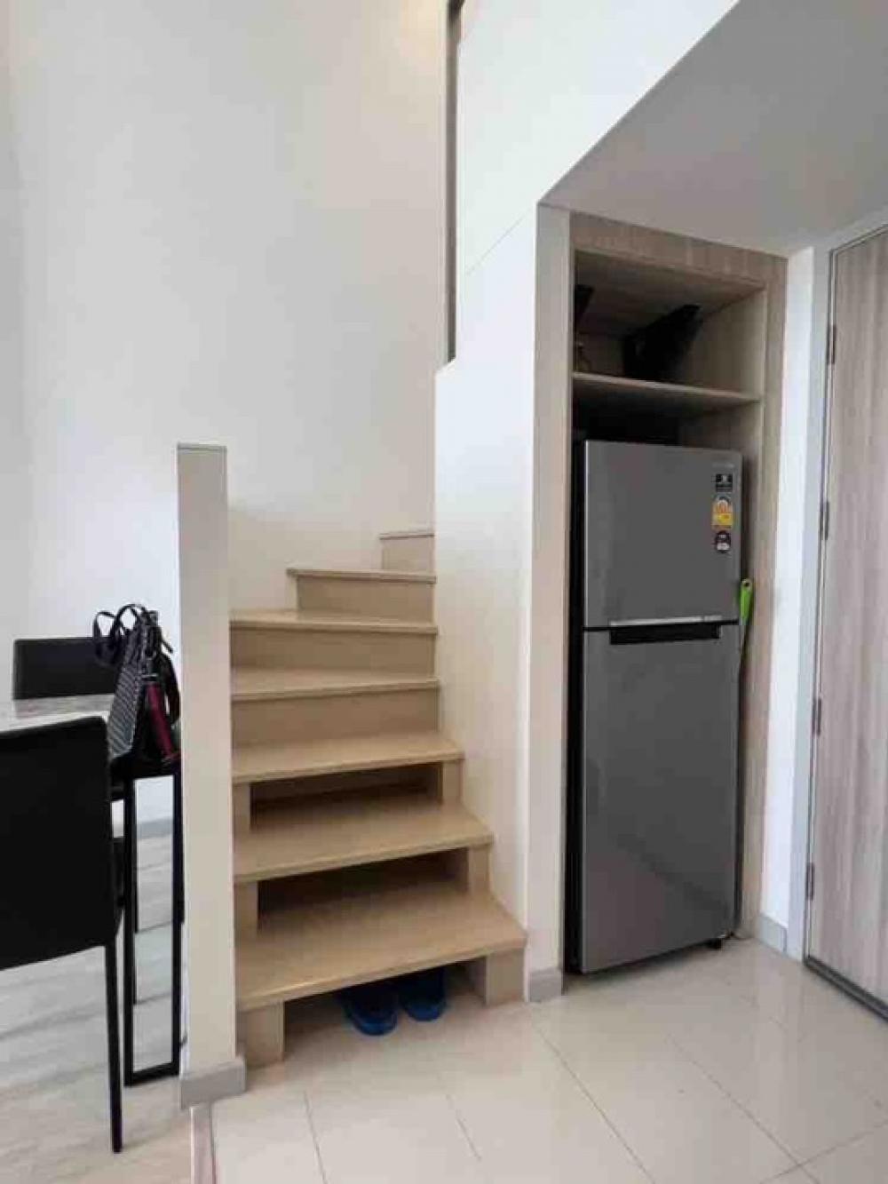 ขายด่วน KNIGHTBRIDGE PRIME SATHORN ห้อง Duplex 1 ห้องนอน ขนาด 45 ตร.ม ราคาเพียง 7.313mb