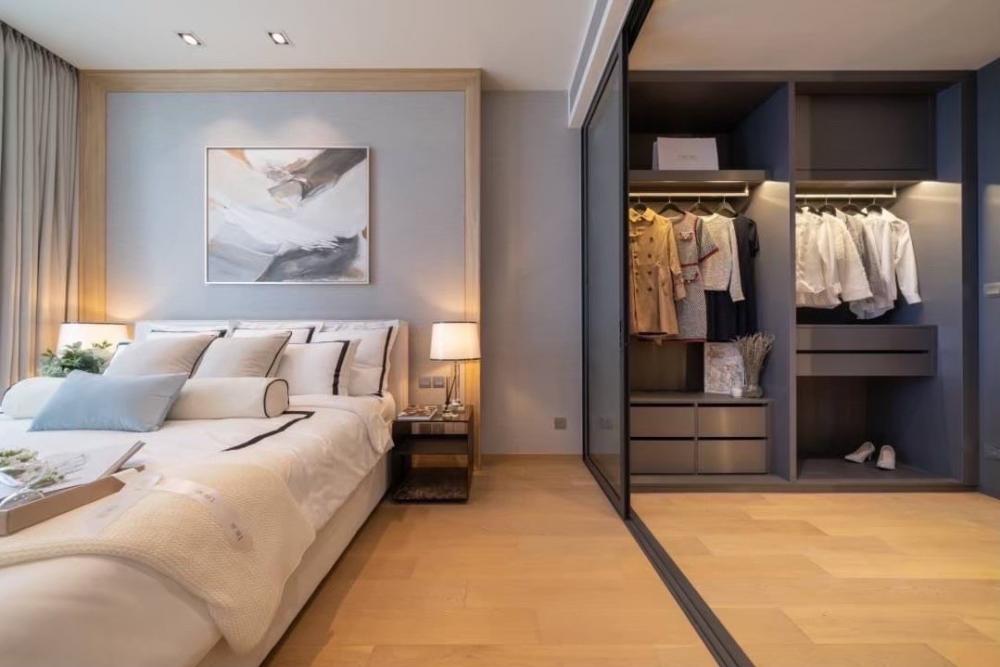 ให้เช่า 28CHIDLOM, 2 ห้องนอน, 95Kใกล้ ห้างสรรพสินค้า Central ชิดลม และ BTS
