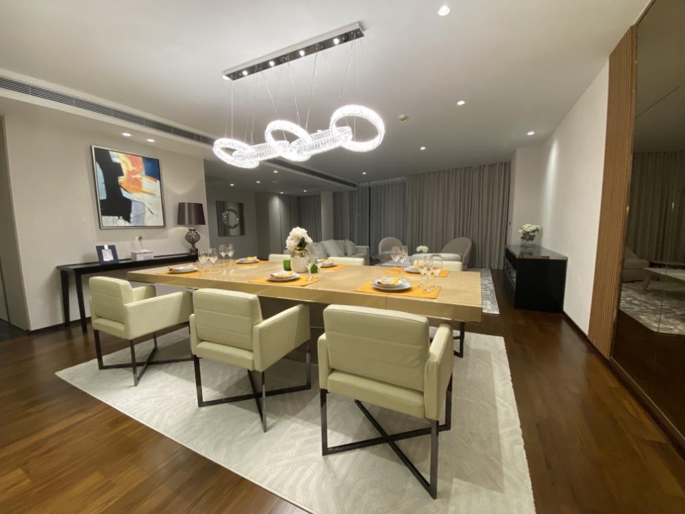 ขาย คอนโดหรู กลางทองหล่อ  , 2+1 beds, 180m