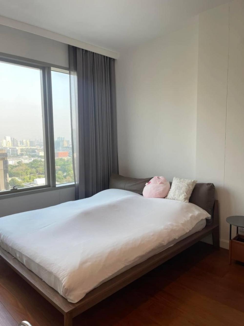 185 RAJADAMRI คอนโดหรู ระเบียงกว้าง วิวกว้าง เดินทางสะดวก 2 ห้องนอน ให้เช่า ราคา 130k