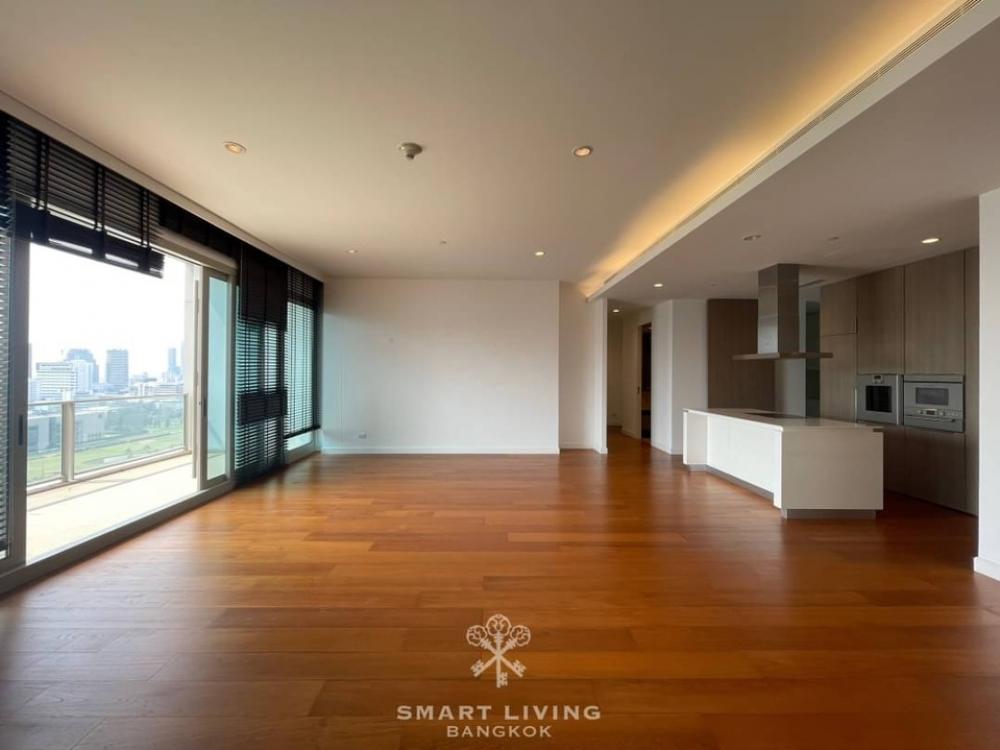 For rent: 185 RAJADAMRI, luxury condo in ratchadamri road, wide view of ROYAL BANGKOK SPORT CLUB, near Lumpini park ,long big balcony