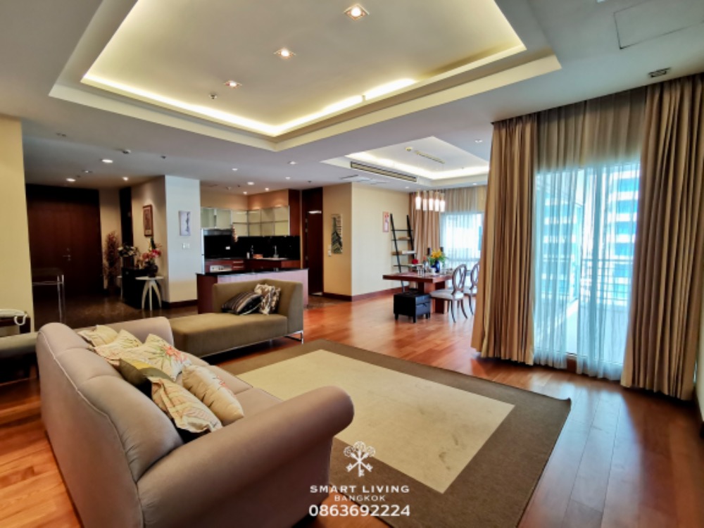 ✨ 👍  Captivating views and elegant decor  at ROYAL RESIDENCE PARK