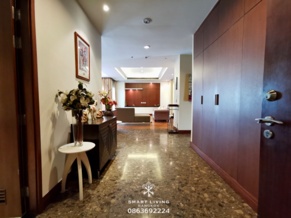 ✨ 👍  Captivating views and elegant decor  at ROYAL RESIDENCE PARK