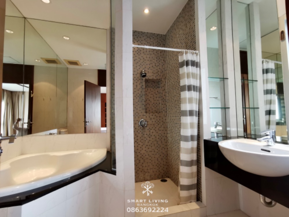 ✨ 👍  Captivating views and elegant decor  at ROYAL RESIDENCE PARK