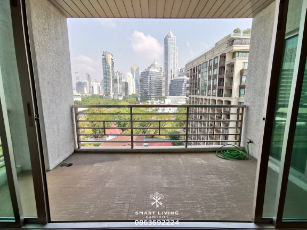 ✨ 👍  Captivating views and elegant decor  at ROYAL RESIDENCE PARK