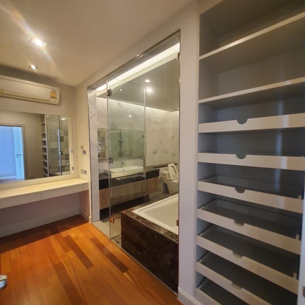 ให้เช่า penthouse duplex FOUR WINGS RESIDENCE SRINAKARIN,3 ห้องนอน, ราคาเพียง 130k