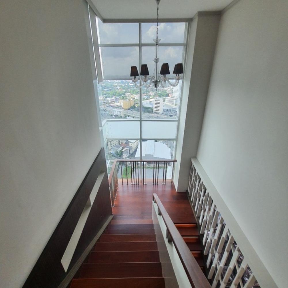 ให้เช่า penthouse duplex FOUR WINGS RESIDENCE SRINAKARIN,3 ห้องนอน, ราคาเพียง 130k