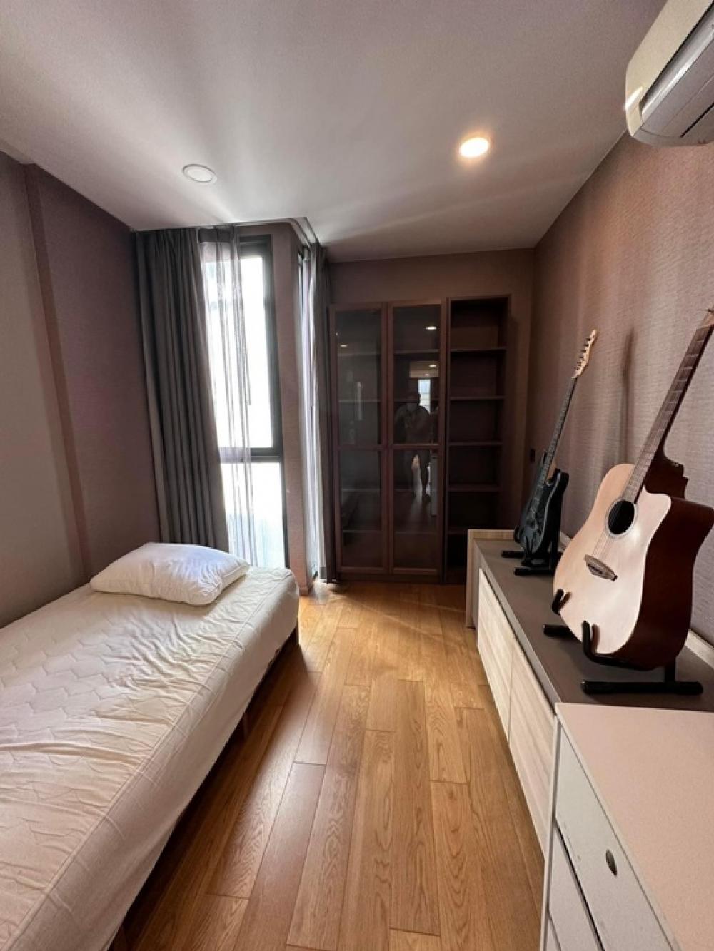 KLASS LANGSUAN ,2 ห้องนอน ให้เช่าในราคา ไม่แพง เพียงแค่ 50k อยู่ใกล้ สวนลุมพินี