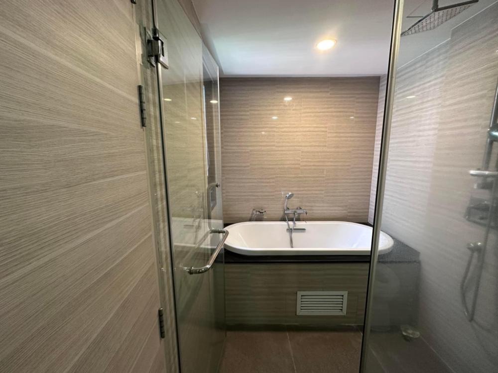 KLASS LANGSUAN ,2 ห้องนอน ให้เช่าในราคา ไม่แพง เพียงแค่ 50k อยู่ใกล้ สวนลุมพินี
