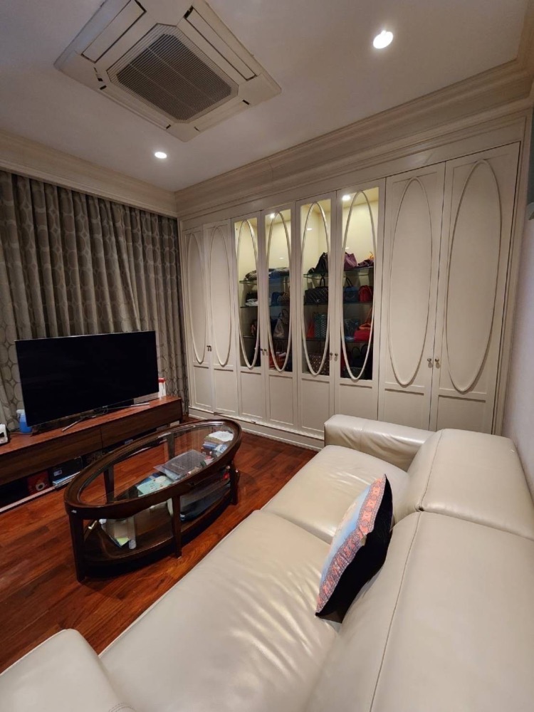 Grand Bangkok Boulevard , Great location ,  near to BTS Bearing