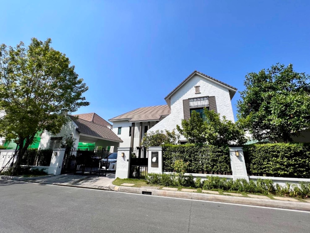 Grand Bangkok Boulevard , Great location ,  near to BTS Bearing