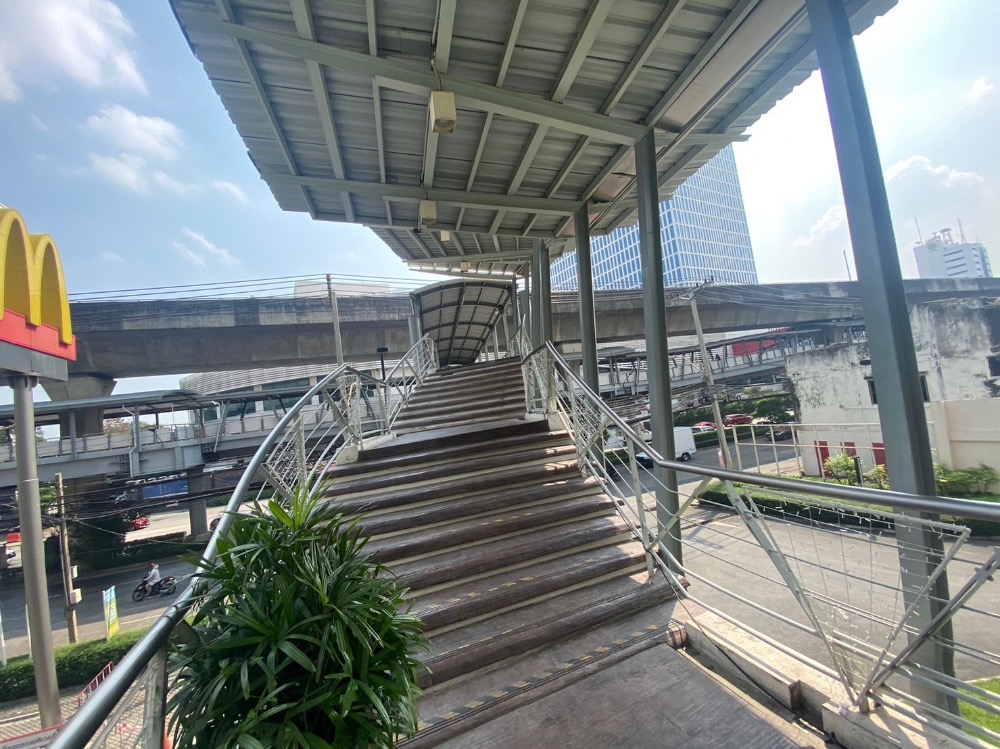 The Coast Bangkok 3 ห้องนอน ใกล้BTS บางนา , ทางด่วนบูรพาวิถี