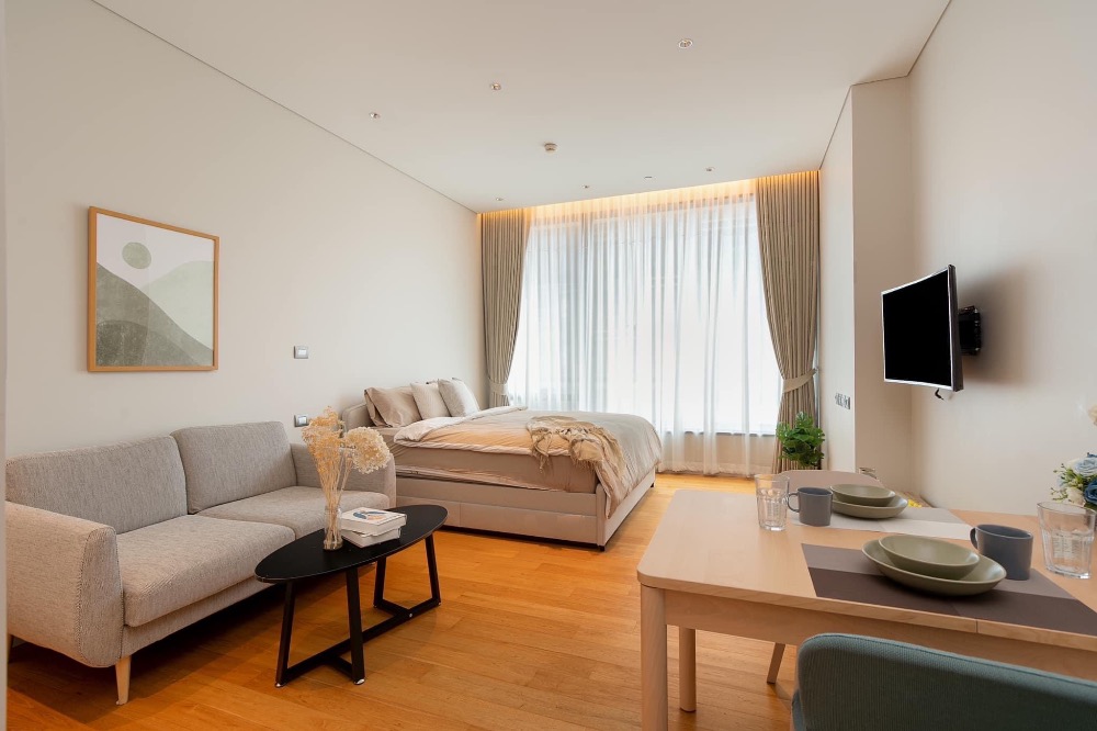 ให้เช่า Sindhorn Residence, 1 ห้องนอน ใกล้ BTSเพลินจิต