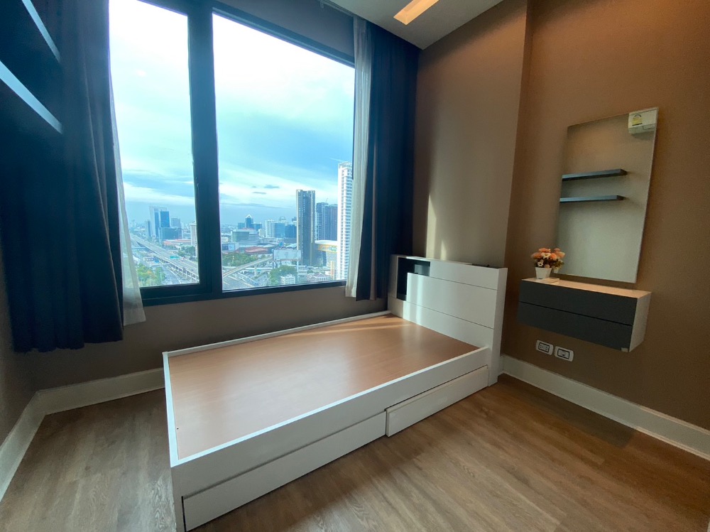 ให้เช่า Equinox ,2 ห้องนอน ใกล้ BTS หมอชิต