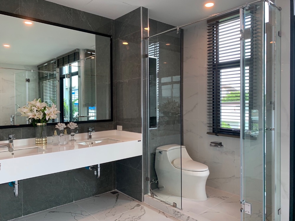 For sale Townhome ladprao 71 ใกล้ BTS โชคชัย4 และ Central East Ville