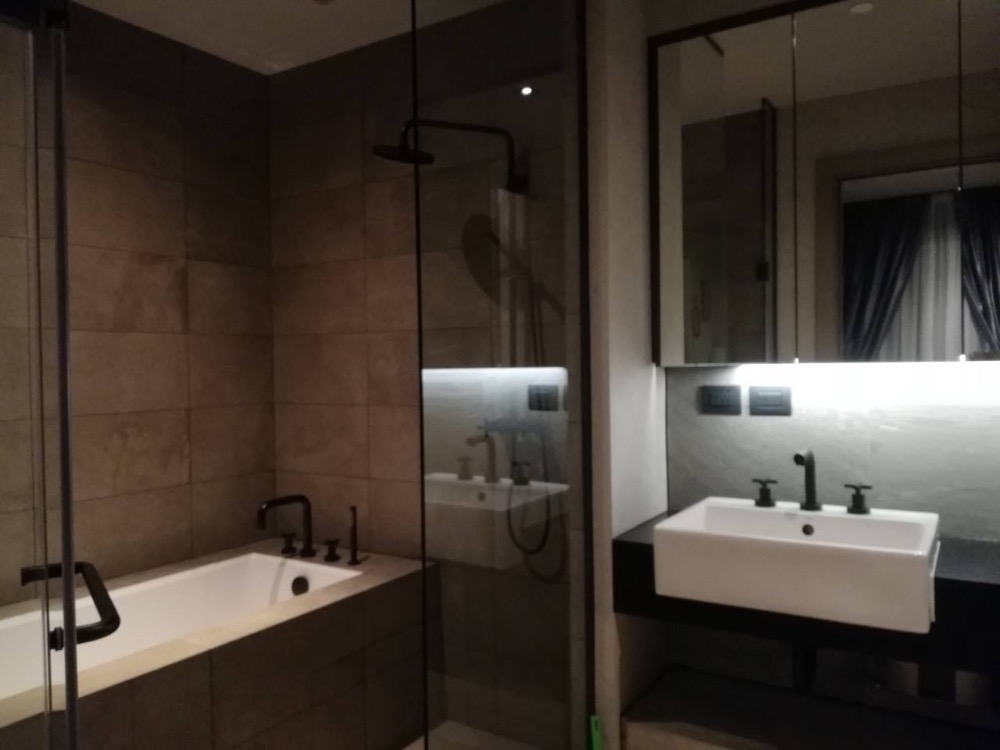 ✨ 👍For rent/sale Lofts Asoke ,2 bedrooms near BTS Asoke and MRT Petchaburi