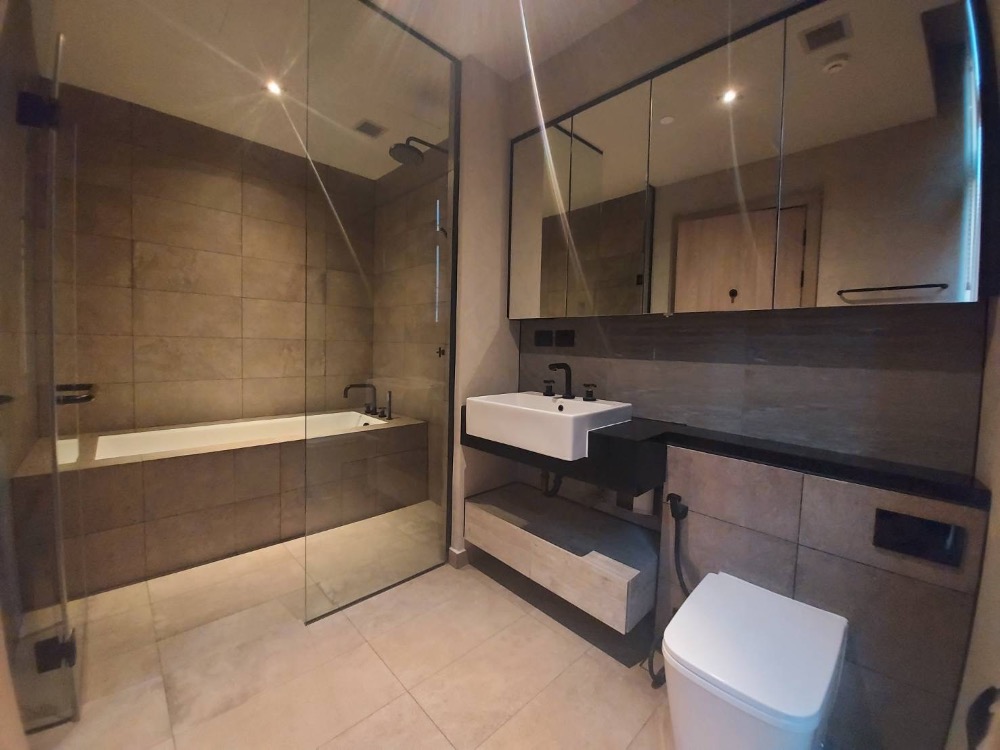 ✨ 👍For rent/sale Lofts Asoke ,2 bedrooms near BTS Asoke and MRT Petchaburi