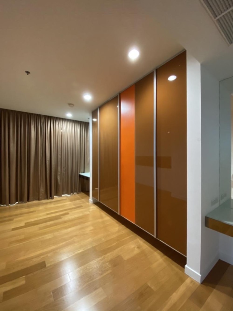 🔥 ขายด่วน Condominium by the river, Chatrium riverside residence, 2 bedrooms , river view, next to Shrewsbury international school