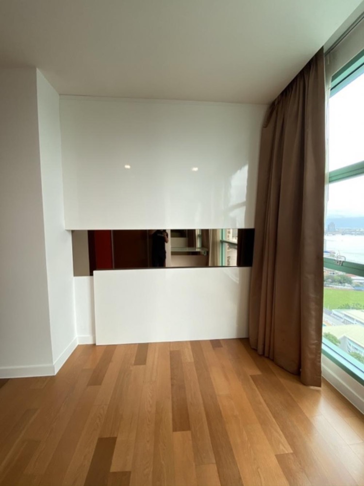 🔥 ขายด่วน Condominium by the river, Chatrium riverside residence, 2 bedrooms , river view, next to Shrewsbury international school