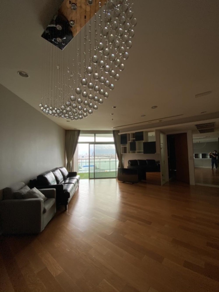 🔥 ขายด่วน Condominium by the river, Chatrium riverside residence, 2 bedrooms , river view, next to Shrewsbury international school